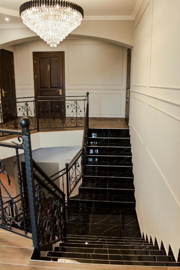 Villa Alfredo Odessa Exteriör bild